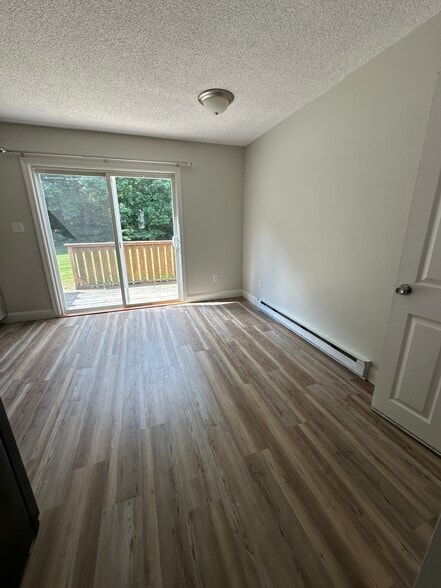 Building Photo - 45 Baxter Woods Trl