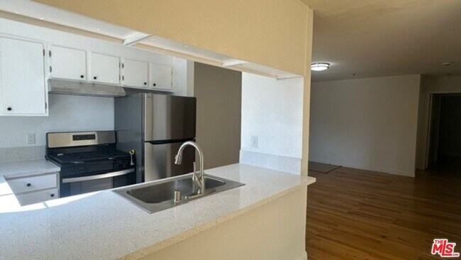 Building Photo - 1212 Arapahoe St