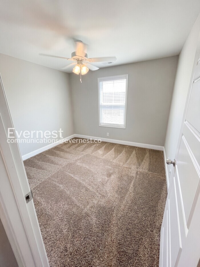 Building Photo - 222 Notgrass Rd