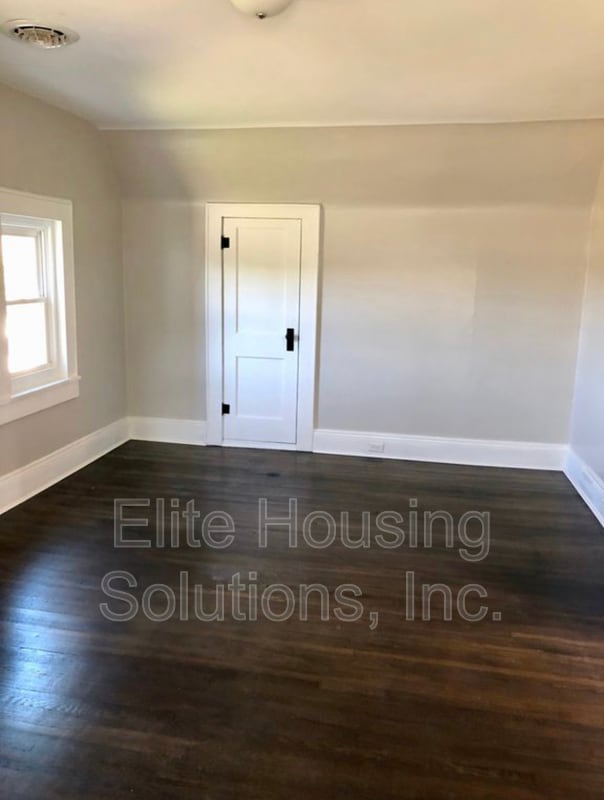 Building Photo - 4672 W Lee Hwy