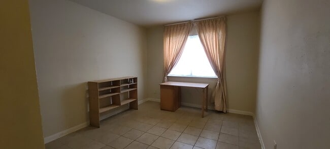 Building Photo - 6342 Gladewell Dr