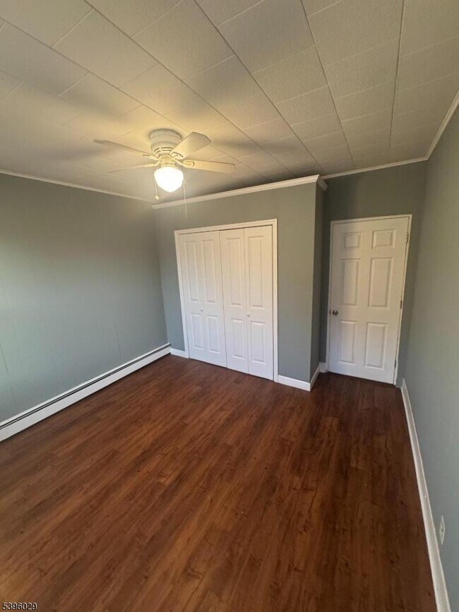 Building Photo - 117 Mechanic St