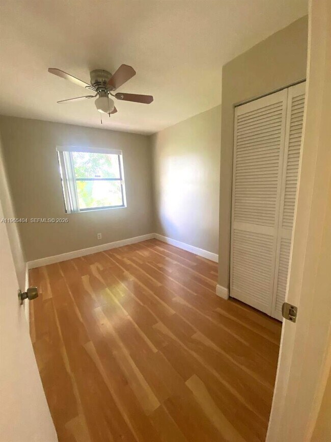 Building Photo - 4601 Pier Dr