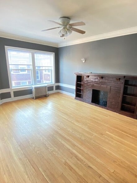 Building Photo - 833 W Cornelia Ave