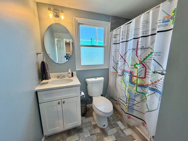 Building Photo - Beautiful Benning 3 Bedroom Renovated Bungalow Home with Yard, Parking, W/D.