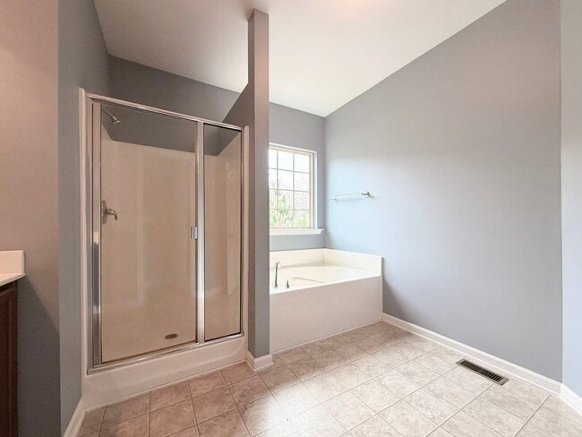 Building Photo - 8268 Primanti Blvd