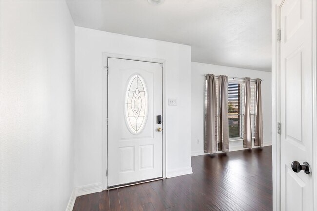 Building Photo - 18042 Noble Forest Dr