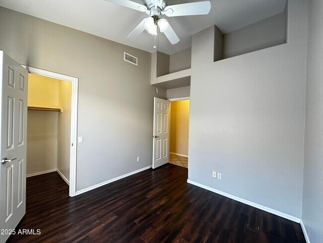 Building Photo - 14410 S 44th St