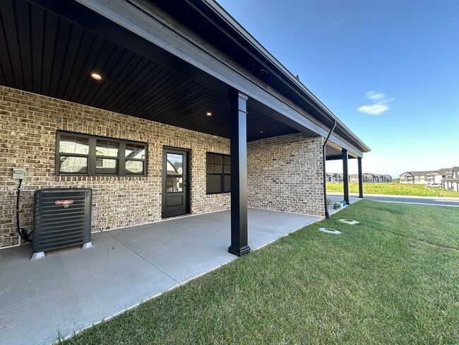 Building Photo - 1137 N Westyn Lp