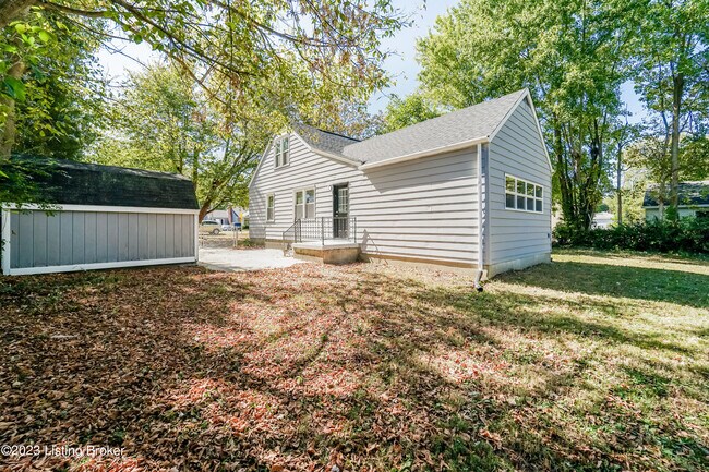 Building Photo - 5579 Bruce Ave