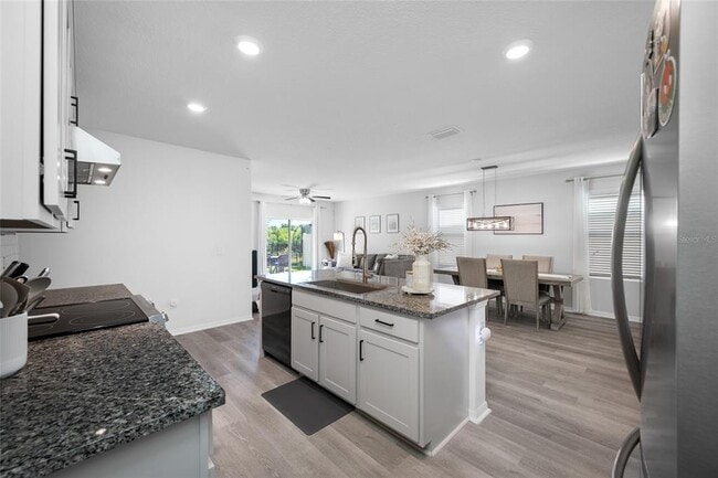 Building Photo - 16826 Secret Meadow Dr