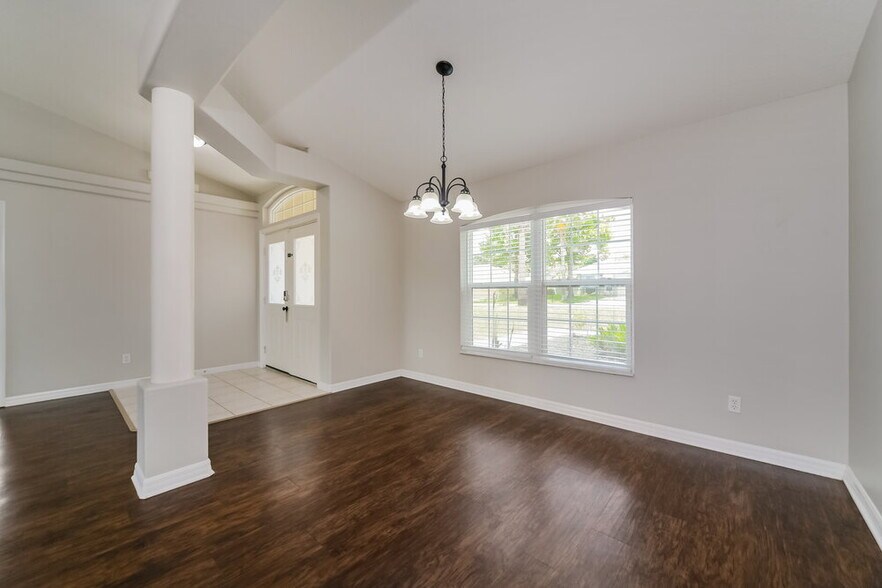 Building Photo - 1625 Nightfall Dr