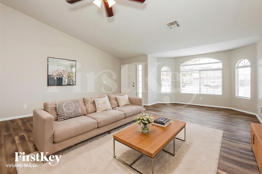 Building Photo - 3645 E Shapinsay Dr