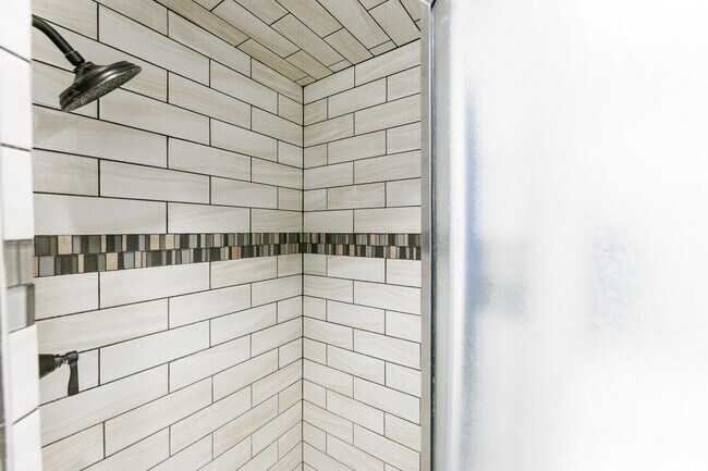 Building Photo - 4813 73rd St