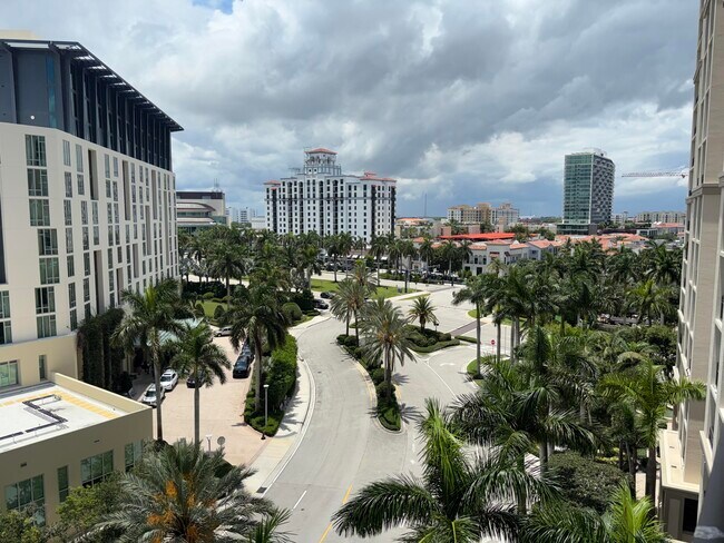 Building Photo - 550 Okeechobee Blvd