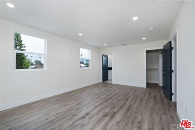Building Photo - 2319 Redondo Blvd