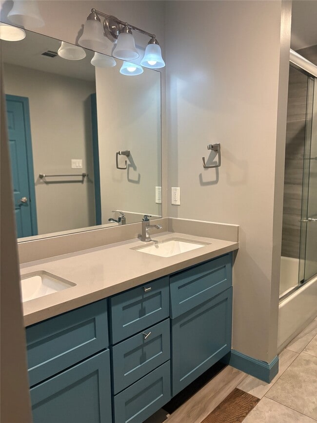 Building Photo - 1315 Story St