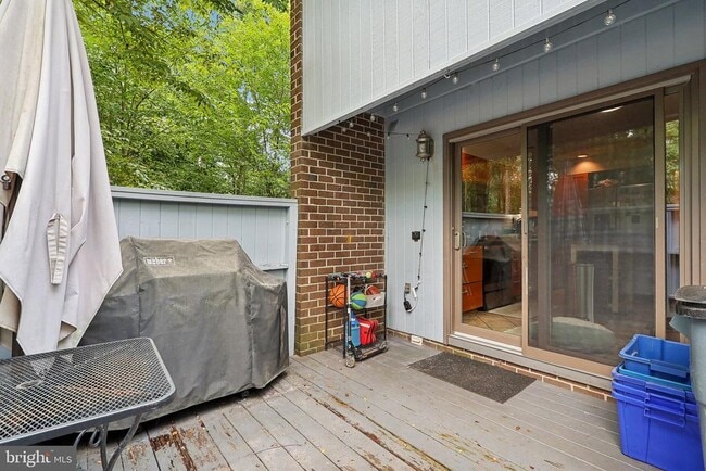 Building Photo - 2031 Approach Ln