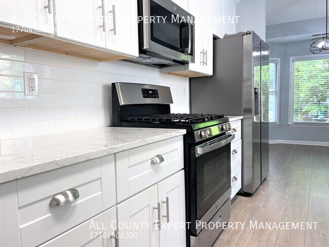 Building Photo - 110 Pinion Cir