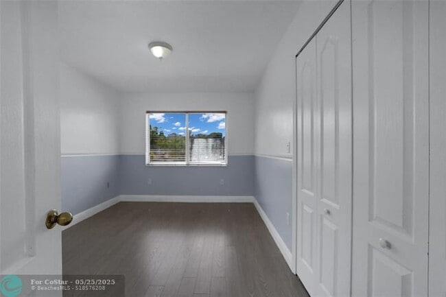 Building Photo - 12925 SW 28th Ct