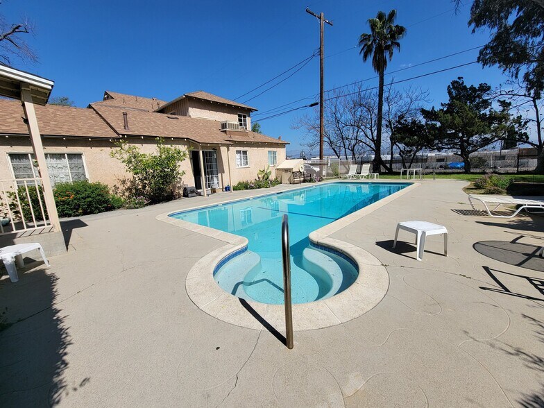 Building Photo - 7247 Allott Ave