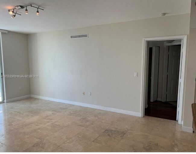 Building Photo - 1745 E Hallandale Beach Blvd