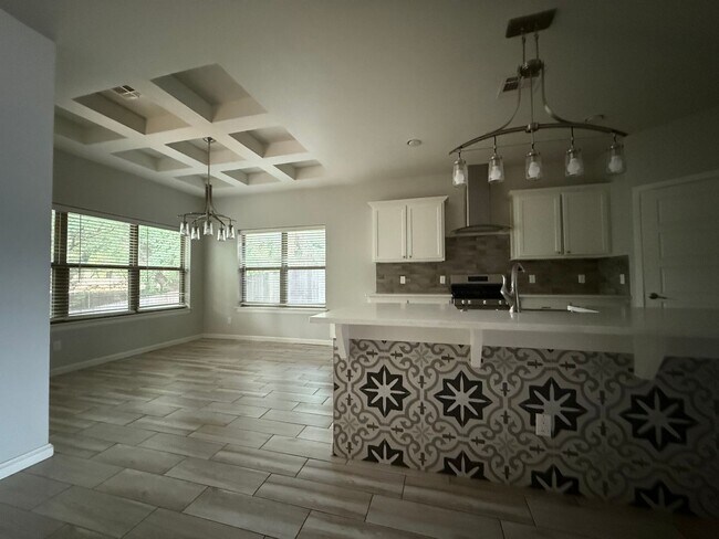 Building Photo - Amazing 3 bed 2 bath duplex near NW 122nd St