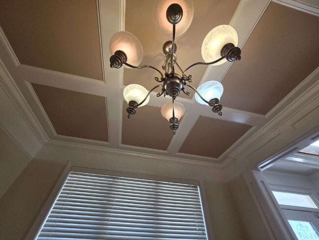 Building Photo - Spacious 4-Bedroom Home for Rent in Kings ...