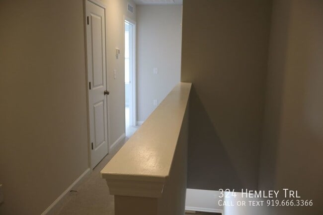 Building Photo - 324 Hemley Trl