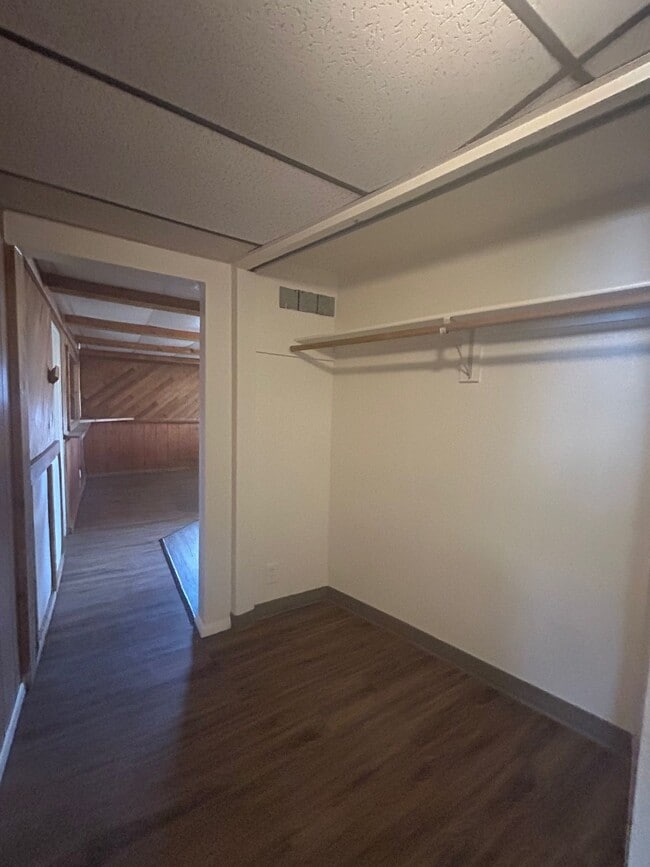 Building Photo - 1246 N Grant Ave