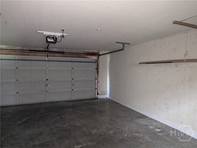 Building Photo - 502 Greenbay Ave