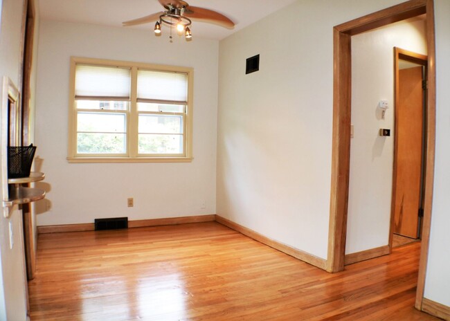 Building Photo - $1,750 | 2 Bedroom, 2 Bathroom House | No ...