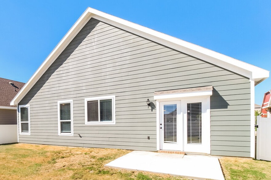 Building Photo - 9136 Benevolent Ct