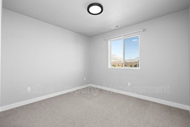 Building Photo - 446 N 230 E