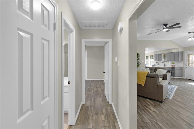 Building Photo - 710 Austin Dr