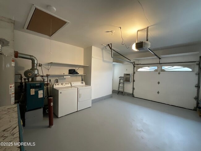 Building Photo - 554 Jamaica Blvd