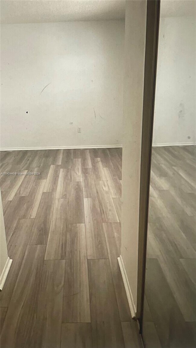 Building Photo - 7765 SW 86th St