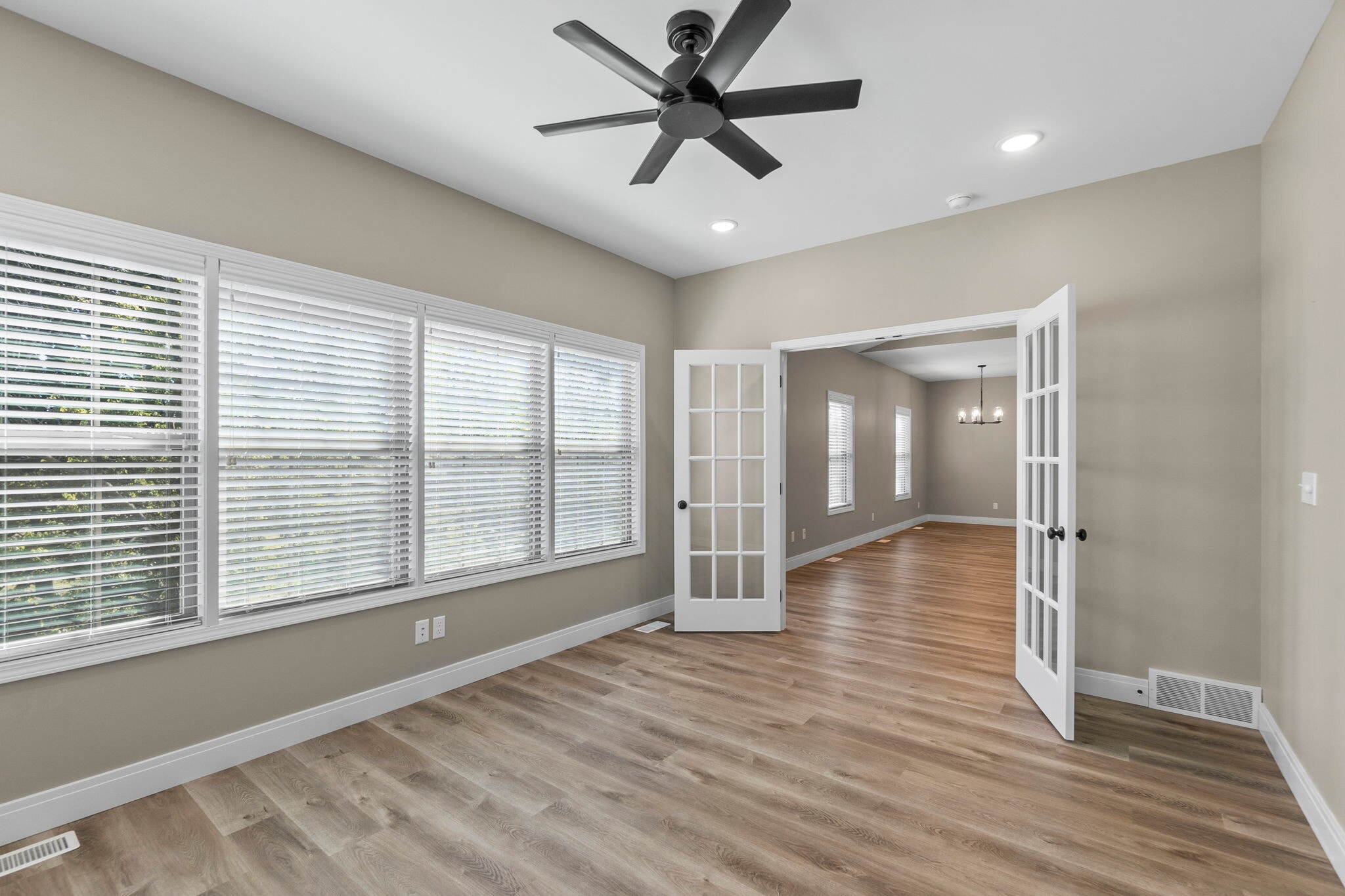 Building Photo - 81 E Autumn Leaf Dr