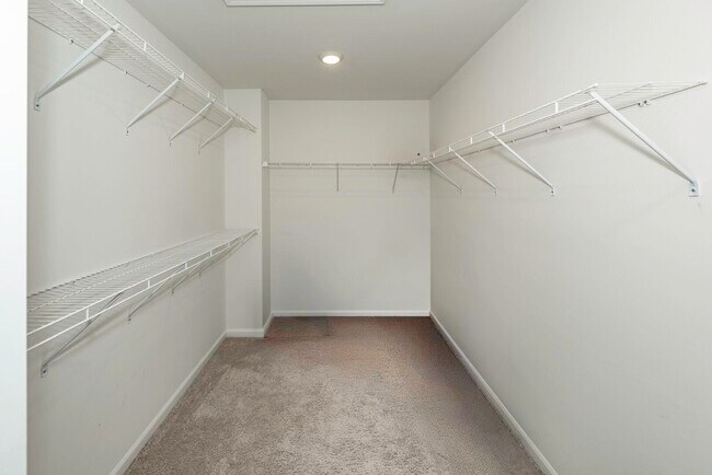 Building Photo - 50236 Amberwood Rd