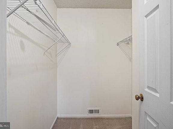 Building Photo - 1504 Virginia Ct