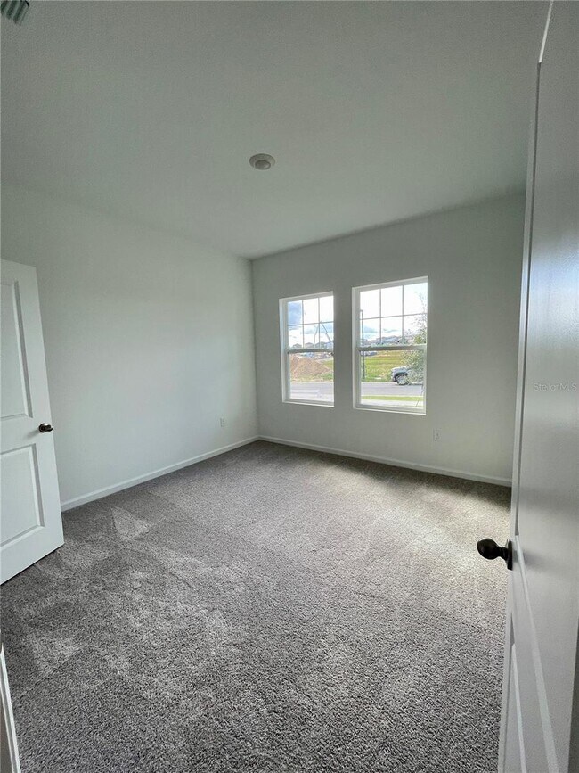 Building Photo - 4 Bedroom, 2 Bathroom homes in Minneola