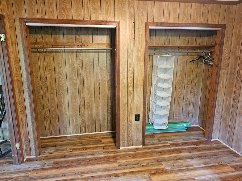 Building Photo - 123 Harbor Dr