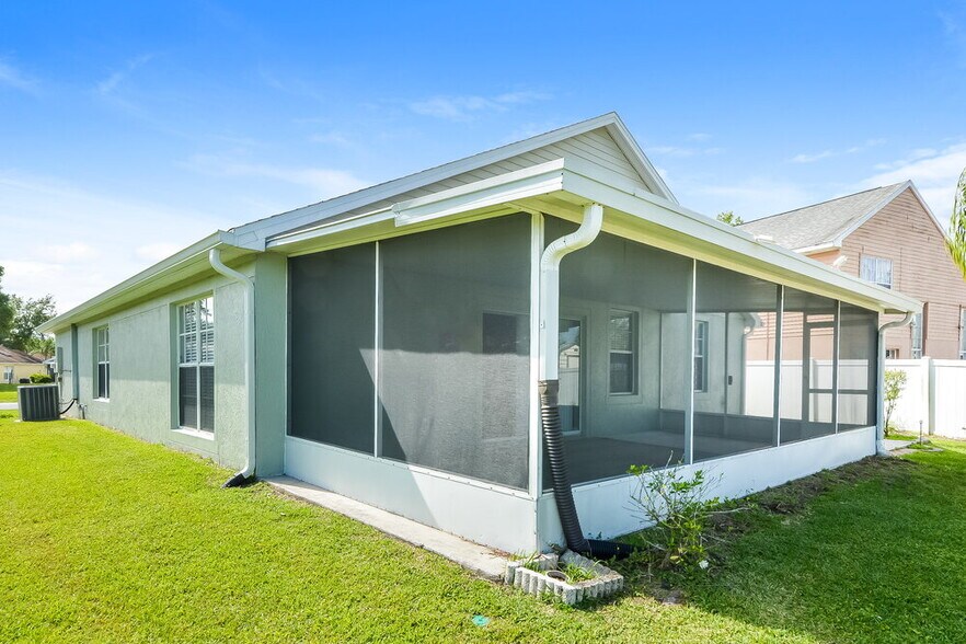 Building Photo - 8562 Fort Thomas Way