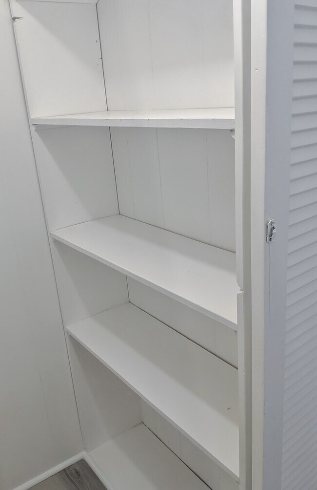 Building Photo - 4041 Van Buren Pl