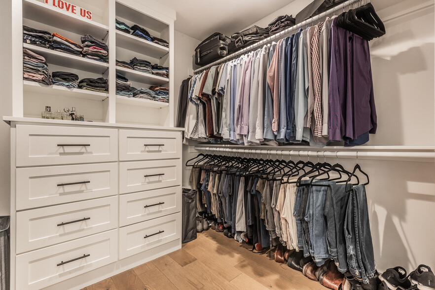 Master Closet - 3625 NW 53rd St