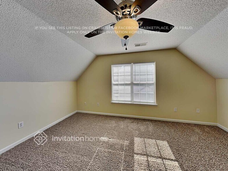 Building Photo - 216 Bradford Glyn Dr