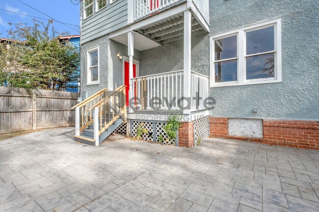 Building Photo - 3204 North Ave