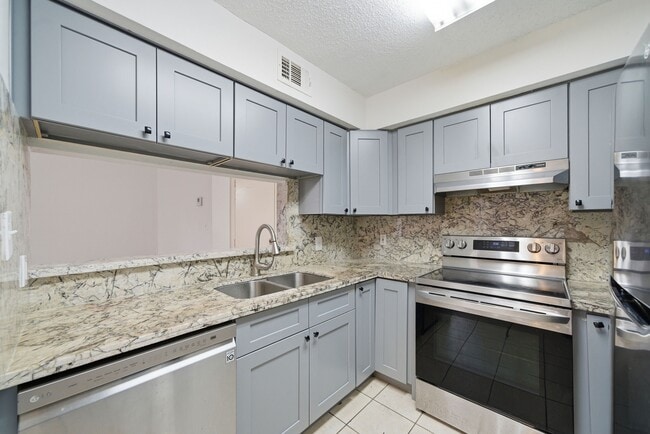 Building Photo - 11002 Hammerly Blvd