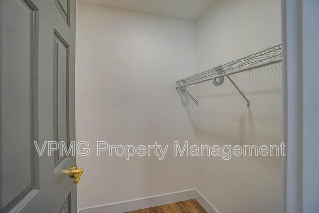 Building Photo - 423 NW 153rd St