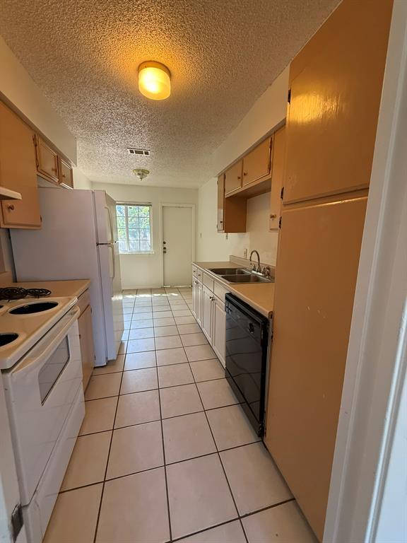 Building Photo - 3405 Willowrun Cove